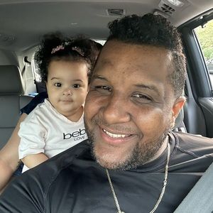 Meet your Posher, Manuel